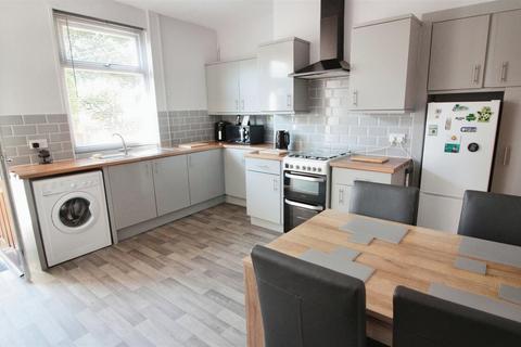 2 bedroom terraced house for sale, Meynell Avenue, Leeds LS26