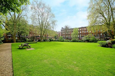 2 bedroom flat for sale, Nevern Square, Earls Court, London, SW5