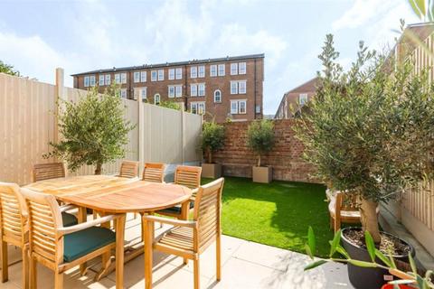 5 bedroom terraced house for sale, Cardwell Road, London