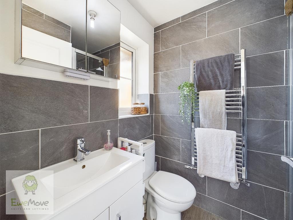 Ensuite Shower Room