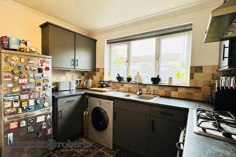 10 Ashton Rise, Peterlee, SR8 5NB