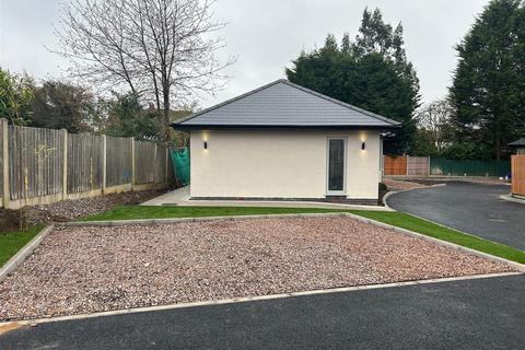 2 bedroom detached bungalow for sale, Spies Gardens, Halesowen