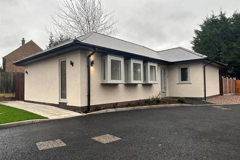 2 bedroom detached bungalow for sale, Spies Gardens, Halesowen