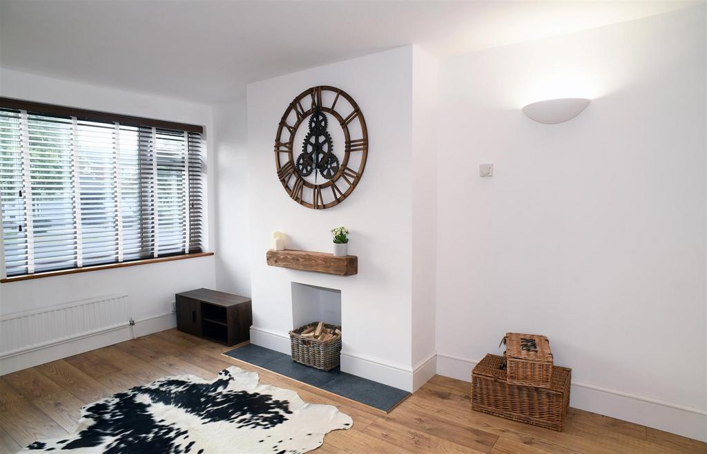 Living room page 2.jpg