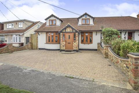 4 bedroom chalet for sale, Grandview Road, Thundersley