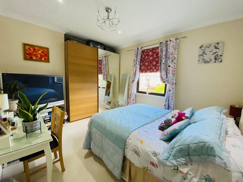 1 Union Street, Dumfries, DG2 0 AA - Braidwoods Sol