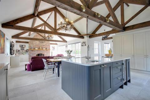 5 bedroom detached house for sale, North End, Bishop Burton