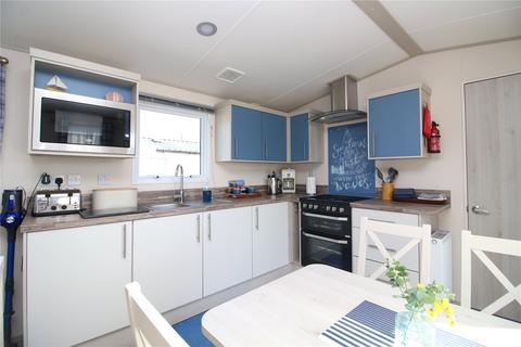 2 bedroom park home for sale, Shorefield, Near Milford On Sea, Hampshire, SO41