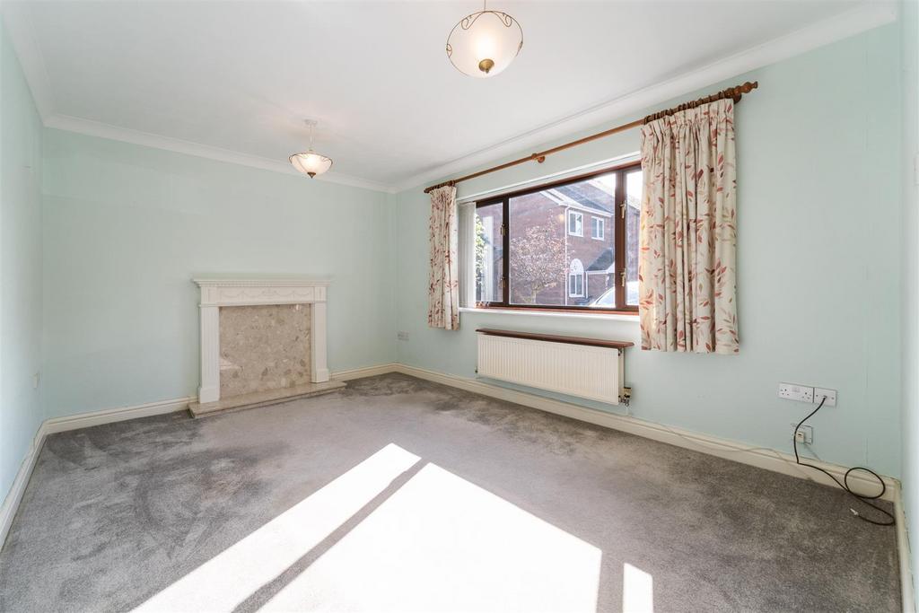 Bourton Croft, Solihull 2 bed terraced house for sale £240,000