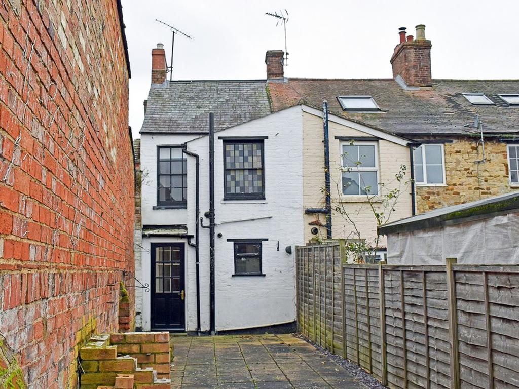 Rear Courtyard Garden