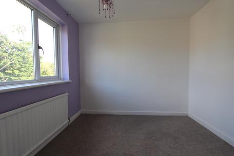 3 bedroom house to rent, 101  ,Pattiswick Square, Basildon, SS14