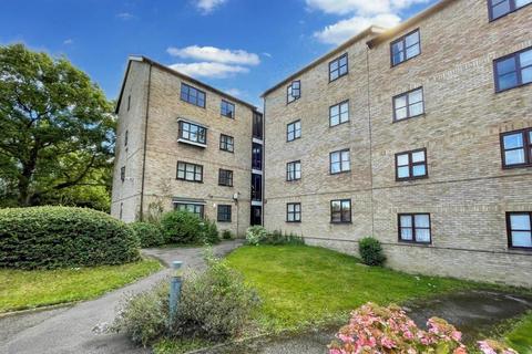 2 bedroom flat for sale, Harwarden Hill, London NW2