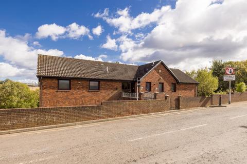 3 bedroom detached house for sale, 9 Mossend, West Calder EH55