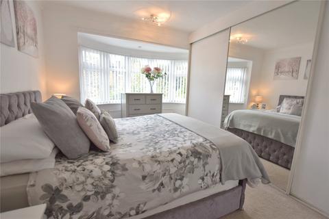 384 Broad Lane, Leeds, LS13 2HS