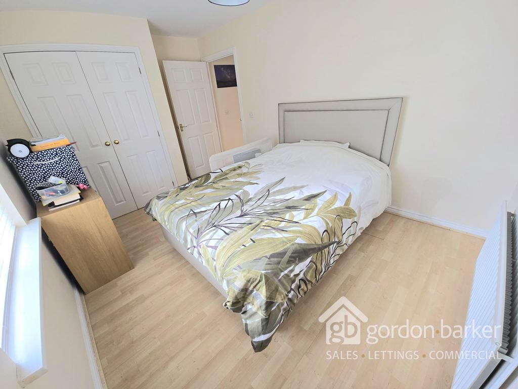 Alder Heights, Poole BH12 2 bed flat for sale £230,000