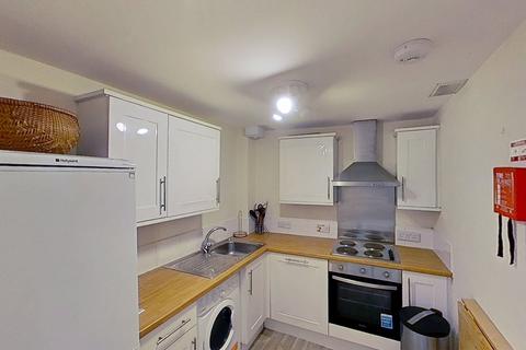 3 bedroom flat to rent, Easter Road, Leith, Edinburgh, EH6