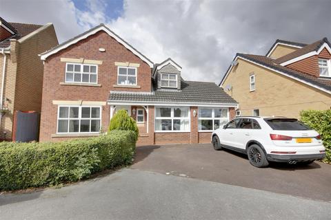 5 bedroom detached house for sale, Northwood Drive, Hessle