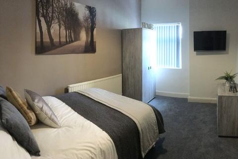 1 bedroom in a house share to rent, Room 5, 14 Oriel Street, Stoke-on-Trent ST4