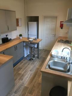 1 bedroom in a house share to rent, Room 5, 14 Oriel Street, Stoke-on-Trent ST4