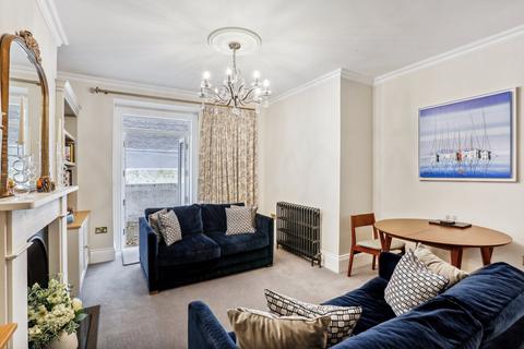 2 bedroom flat for sale, Drayton Gardens, Chelsea, London