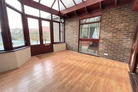 4 bedroom detached bungalow for sale, High Street, Caythorpe, Lincolnshire