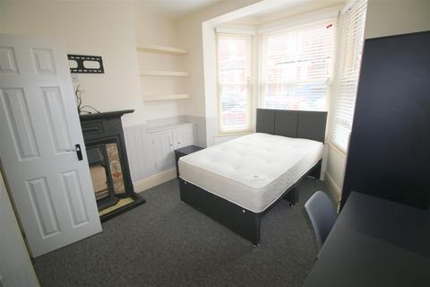 1 bedroom property to rent, 16 Lord Street, Chester CH3