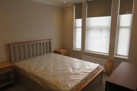 1 bedroom in a house share to rent, 1st Floor, Haringay Road, Haringey, N15