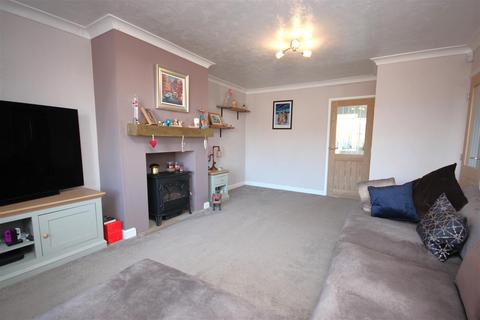 3 bedroom detached house for sale, Fern Road, Rushden NN10