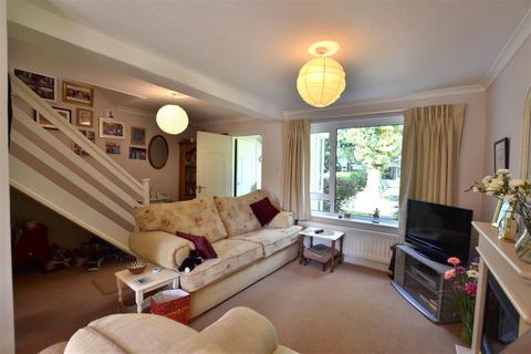 3 bedroom terraced house for sale, Copse End, Fleet GU51