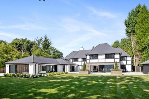 6 bedroom detached house for sale, Beeches Close, Kingswood, Tadworth, Surrey, KT20