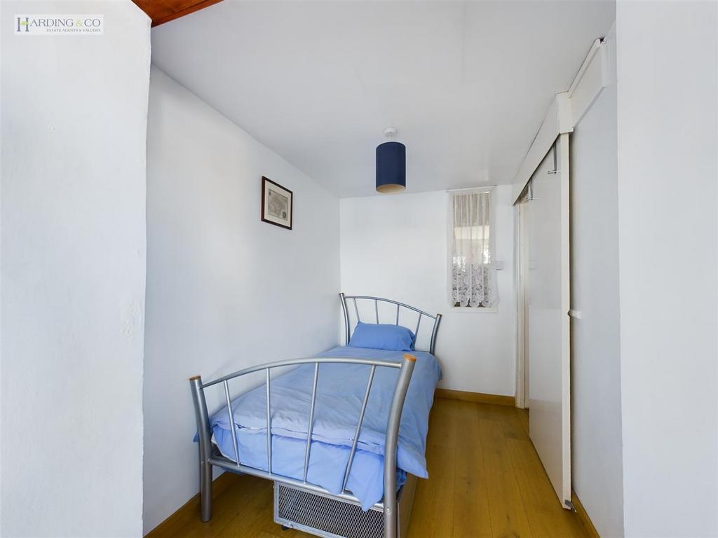 Bedroom 2 .3.jpg