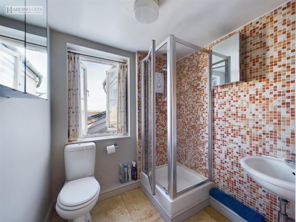 Shower Room .1.jpg