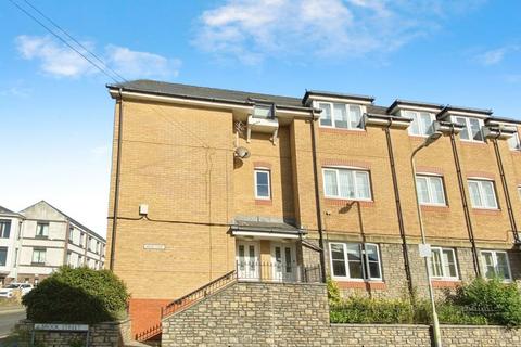 1 bedroom flat to rent, Brook Court, Coity Road, Bridgend, CF31 1GW