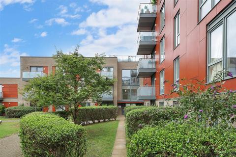 2 bedroom flat for sale, Flowers Close, London NW2