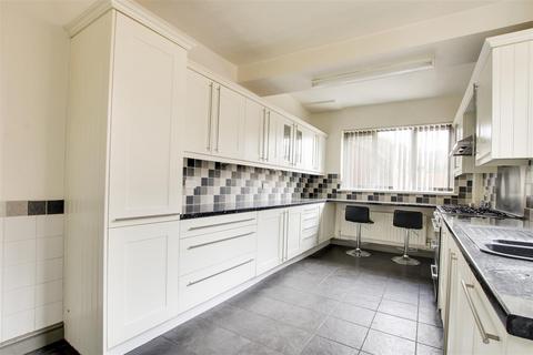 3 bedroom semi-detached house to rent, Ashwell Street, Netherfield NG4