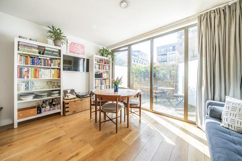 Studio for sale, Camberwell Passage, Camberwell SE5