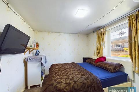 18 Warwick Road, Bradford, BD4 7RA