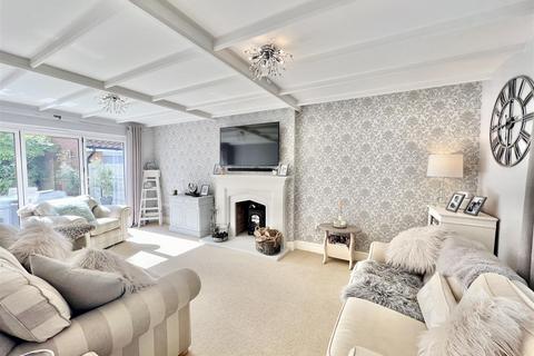 1 Draymans Grove, Great Notley, Braintree, CM77 7GY
