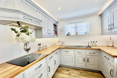 1 Draymans Grove, Great Notley, Braintree, CM77 7GY