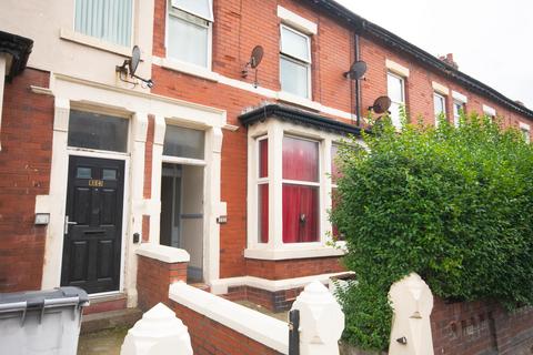 4 bedroom flat for sale, Grasmere Road, Blackpool FY1