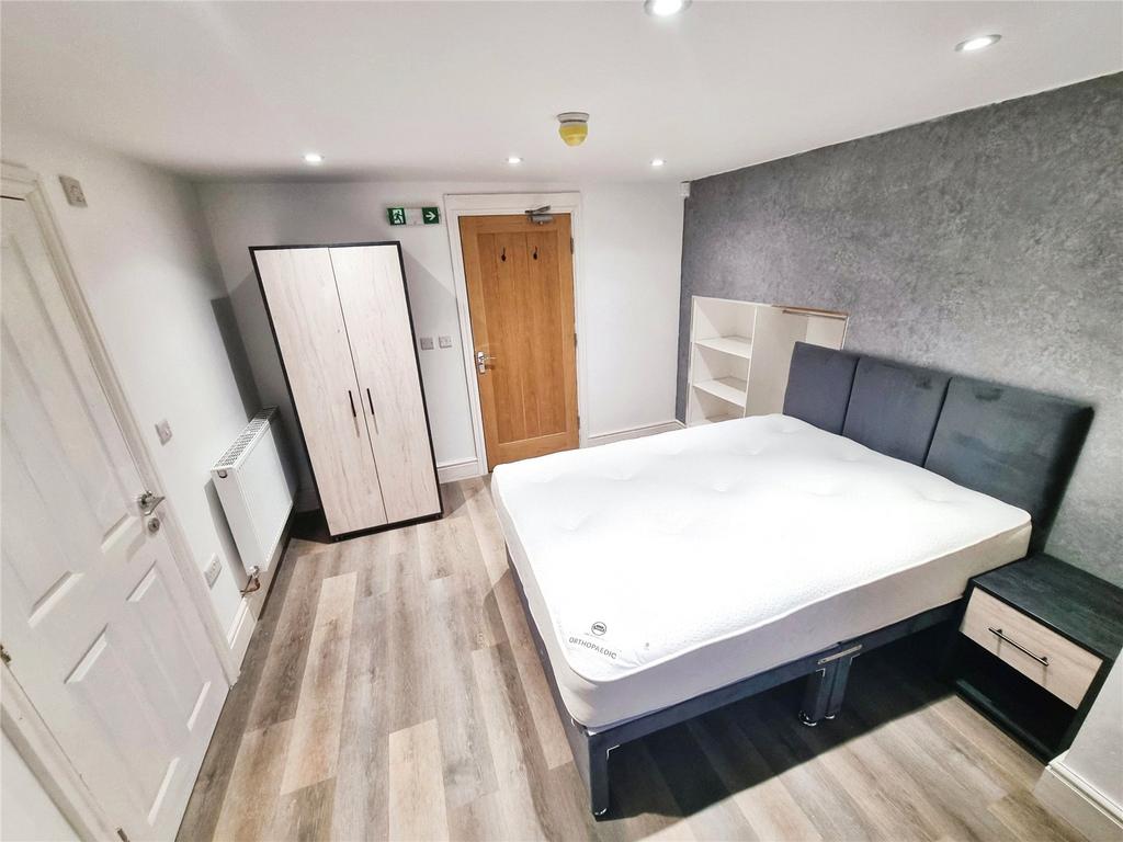 Spring Gardens Lane, West Yorkshire BD20 1 bed detached house to rent