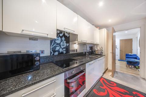 2 bedroom flat for sale, Slough,  Berkshire,  SL2