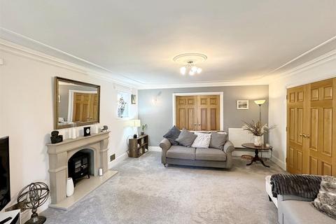 6 Highover Drive, Sutton Coldfield, B75 5HQ