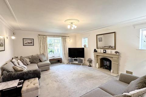 6 Highover Drive, Sutton Coldfield, B75 5HQ