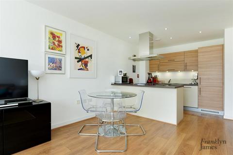 2 bedroom house for sale, Boathouse Apartments, Cotall Street, London, E14