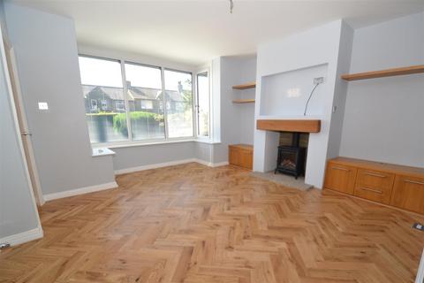 3 bedroom end of terrace house to rent, Ing Head Terrace, Halifax