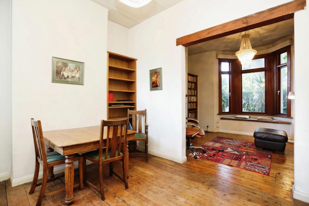 St. Johns Park London SE3 2 bed end of terrace house to rent £2,200
