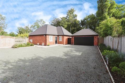 3 bedroom bungalow for sale, Bulkington Road, Shilton, Coventry