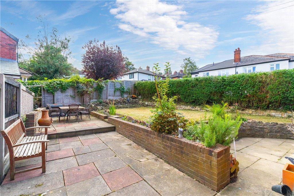 Outdoor Dining Space