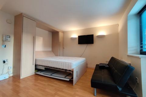 Studio to rent, Browning Street, Birmingham, B16
